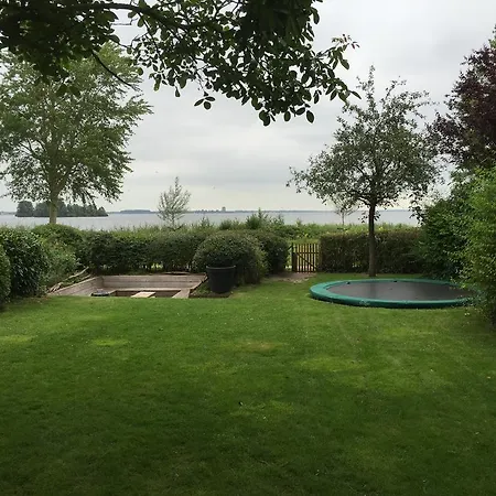 Oda ve Kahvaltı @ Sabri Homes Naarden