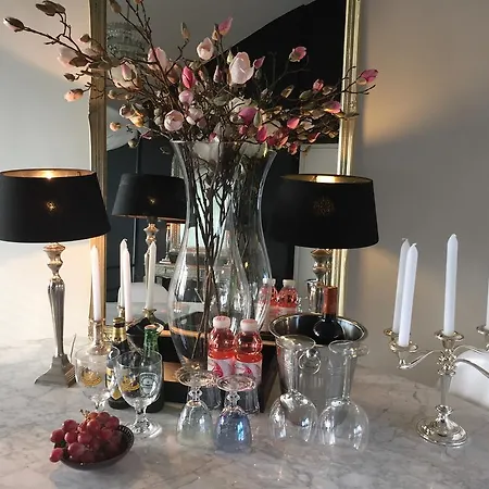 @ Sabri Homes * Naarden