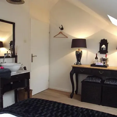 Oda ve Kahvaltı @ Sabri Homes